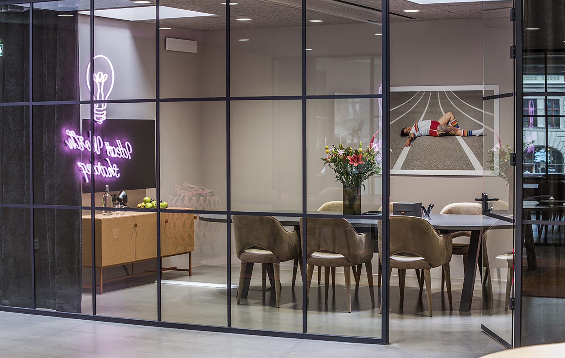 Beyond_us_brandt049-1