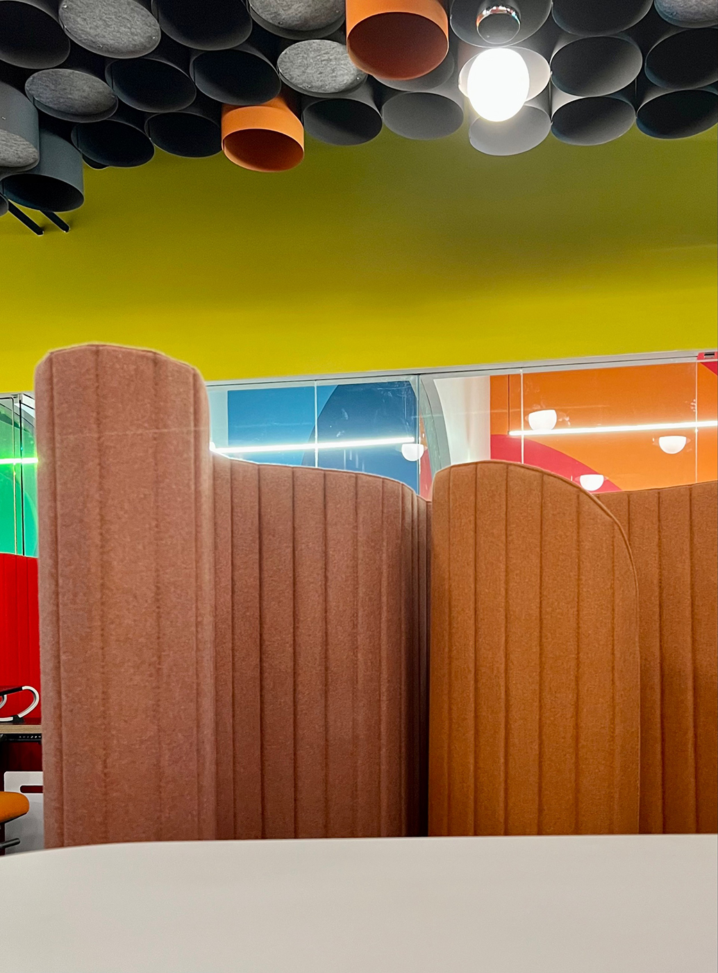 elasticity-office-with-focus-floor-from-zilenzio